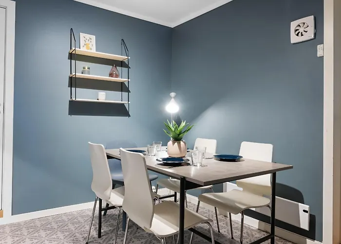 And Historic 2br - 300m To Bryggen Apartament