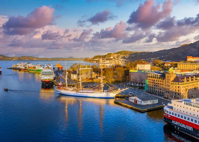 And Historic 2br - 300m To Bryggen Apartment Bergen